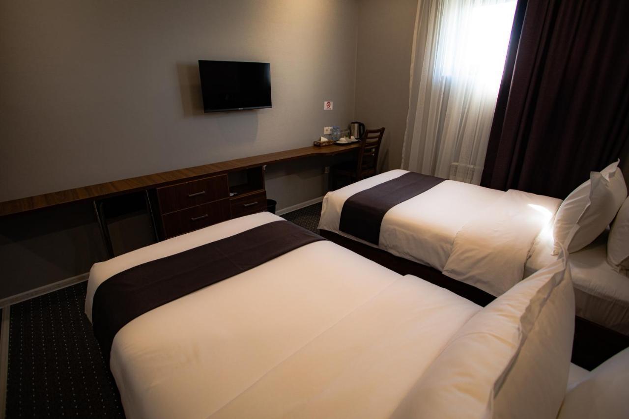 Sharaf Hotel طشقند المظهر الخارجي الصورة